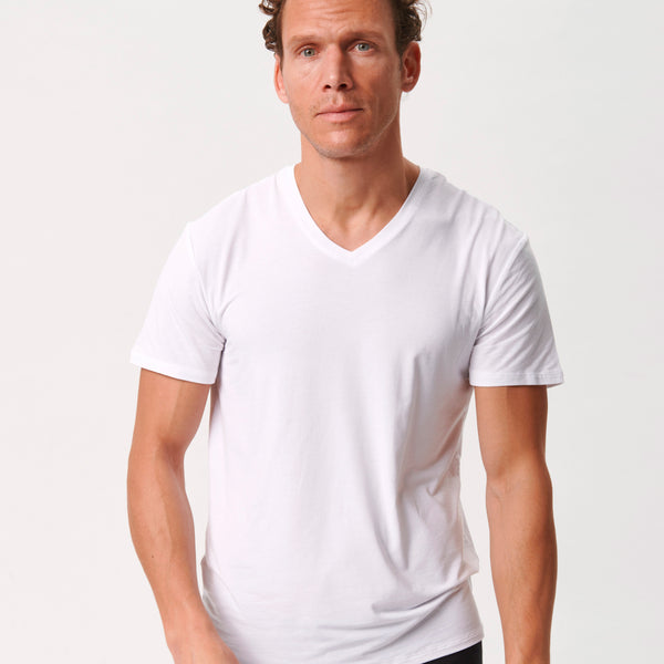 2 stk hvide bambus slim fit T-shirt v-hals til mænd fra Copenhagen Bamboo – Bambustøj.dk